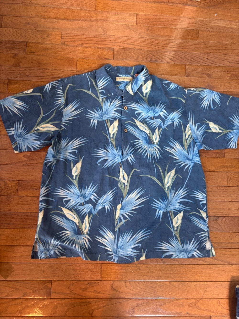 Tommy Bahama 100% Silk Blue Palm-Leaf Button-Down Shirt